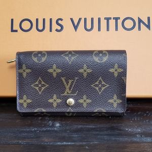 PRE LOVED LV Wallet